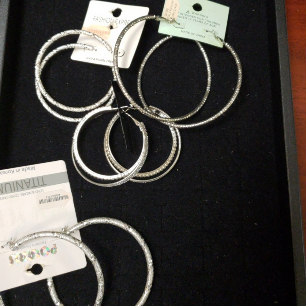 4 hoops
